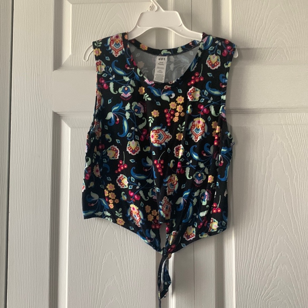 Black and Colorful Athletic Top with Tie in the Front